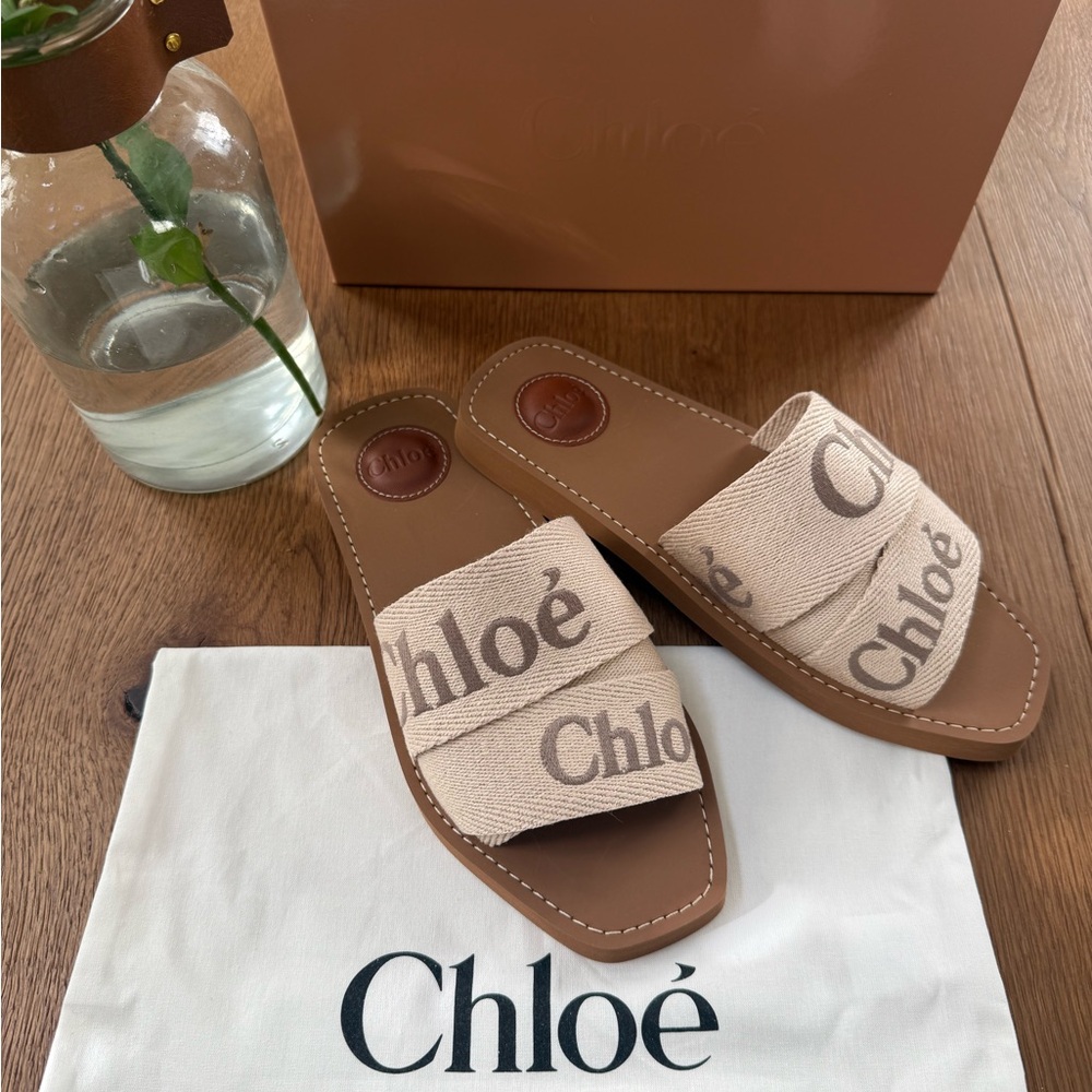 Chloé Beige Slide Sandals